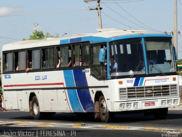 Editur 82 na cidade de Teresina, Piauí, Brasil, por João Victor. ID da foto: 1242230.