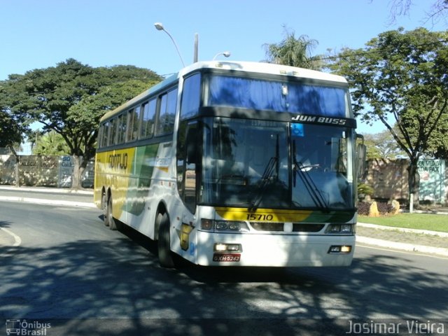 Empresa Gontijo de Transportes 15710 na cidade de Curvelo, Minas Gerais, Brasil, por Josimar Vieira. ID da foto: 1242949.