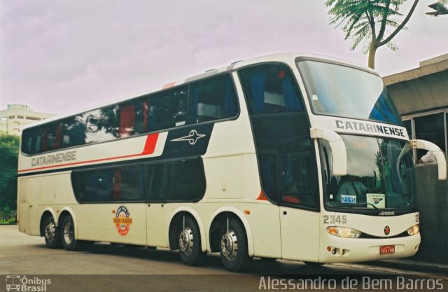 Auto Viação Catarinense 2345 na cidade de São Paulo, São Paulo, Brasil, por Alessandro de Bem Barros. ID da foto: 1245080.