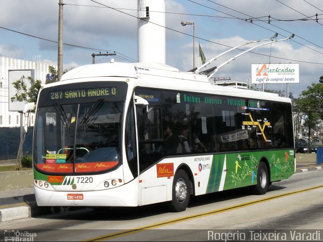 Metra - Sistema Metropolitano de Transporte 7220 na cidade de São Bernardo do Campo, São Paulo, Brasil, por Rogério Teixeira Varadi. Número da foto: #1244939.