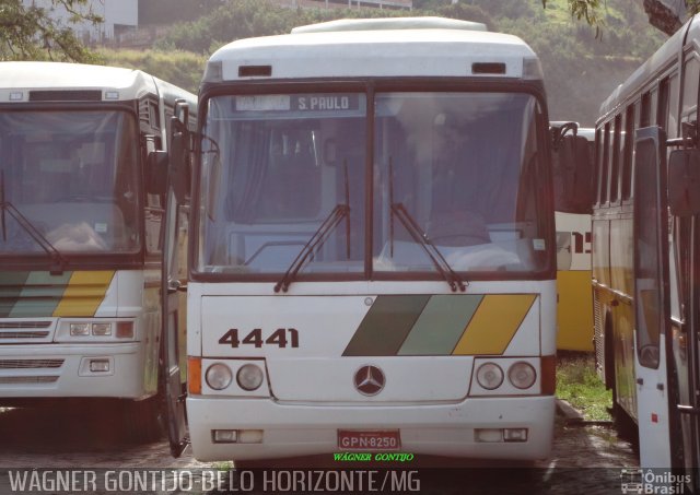 Empresa Gontijo de Transportes 4441 na cidade de Belo Horizonte, Minas Gerais, Brasil, por Wagner Gontijo Várzea da Palma-mg. ID da foto: 1245432.