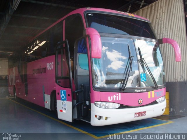 UTIL - União Transporte Interestadual de Luxo 7807 na cidade de Belo Horizonte, Minas Gerais, Brasil, por Julio Cesar Lacerda Ribeiro. ID da foto: 1245370.