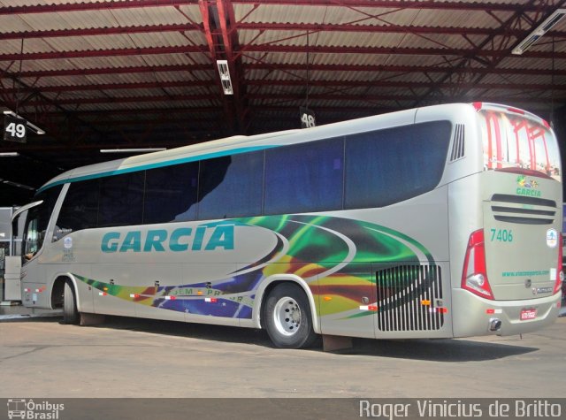 Viação Garcia 7406 na cidade de Londrina, Paraná, Brasil, por Roger Vinicius de Britto. Número da foto: #1246688.