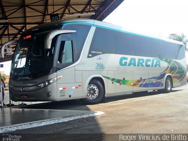 Viação Garcia 7406 na cidade de Londrina, Paraná, Brasil, por Roger Vinicius de Britto. Número da foto: #1246890.