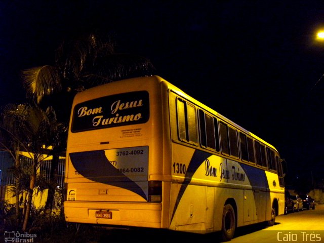Bom Jesus Turismo 1300 na cidade de São Mateus, Espírito Santo, Brasil, por Caio Trés. Número da foto: #1249732.