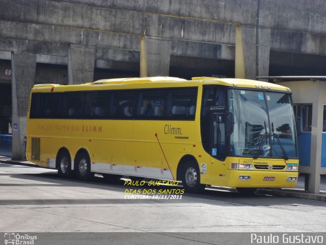Viação Itapemirim 44209 na cidade de Curitiba, Paraná, Brasil, por Paulo Gustavo. Número da foto: #1251820.