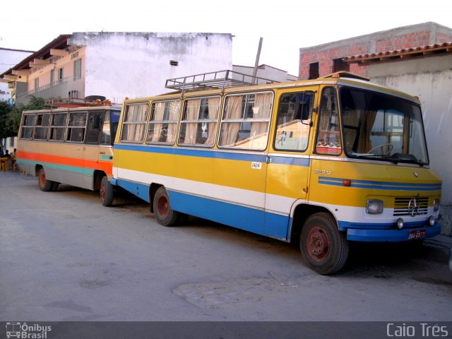 Ônibus Particulares  na cidade de Bom Jesus da Lapa, Bahia, Brasil, por Caio Trés. Número da foto: #1204312.