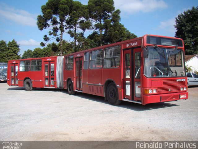 Ônibus Particulares 7237 na cidade de Curitiba, Paraná, Brasil, por Reinaldo Penha. ID da foto: 1208040.