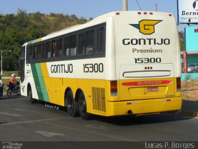 Empresa Gontijo de Transportes 15300 na cidade de Araxá, Minas Gerais, Brasil, por Lucas Borges . Número da foto: #1253748.
