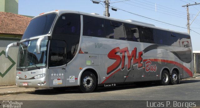 Style Bus 2000 na cidade de Araxá, Minas Gerais, Brasil, por Lucas Borges . ID da foto: 1253685.