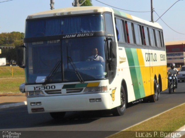 Empresa Gontijo de Transportes 15300 na cidade de Araxá, Minas Gerais, Brasil, por Lucas Borges . Número da foto: #1253751.