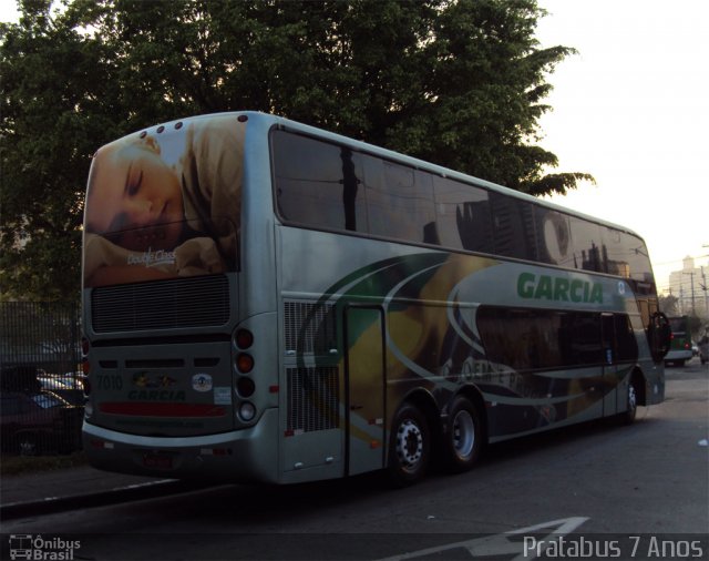 Viação Garcia 7010 na cidade de São Paulo, São Paulo, Brasil, por Cristiano Soares da Silva. Número da foto: #1273245.