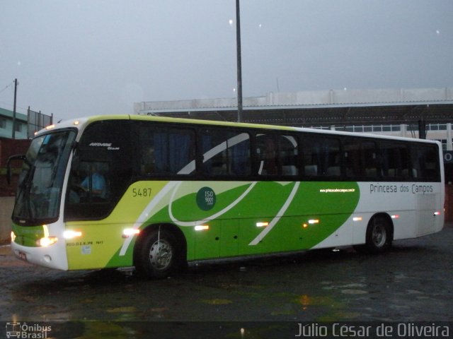 Expresso Princesa dos Campos 5487 na cidade de Telêmaco Borba, Paraná, Brasil, por Júlio César de Oliveira. Número da foto: #1272059.
