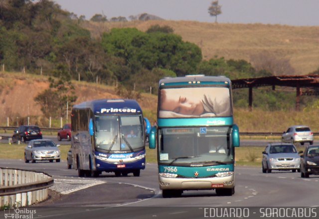 Viação Garcia 7966 na cidade de Sorocaba, São Paulo, Brasil, por EDUARDO - SOROCABUS. Número da foto: #1278850.