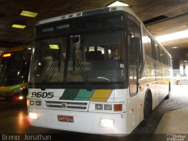 Empresa Gontijo de Transportes 8605 na cidade de Belo Horizonte, Minas Gerais, Brasil, por Breno  Jonathan. Número da foto: #1279620.