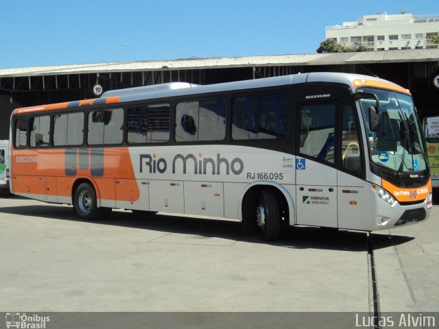 Transturismo Rio Minho RJ 166.095 na cidade de Niterói, Rio de Janeiro, Brasil, por Lucas Alvim. Número da foto: #1281090.