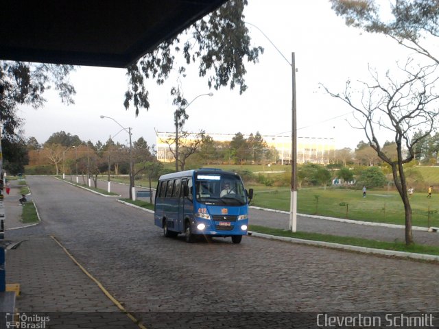 Expresso Medianeira 412 na cidade de Santa Maria, Rio Grande do Sul, Brasil, por Cleverton Schmitt. ID da foto: 1284049.