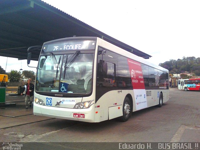 Volvo ZF-ECOLIFE na cidade de Betim, Minas Gerais, Brasil, por Lucas Henrique . Número da foto: #1285201.