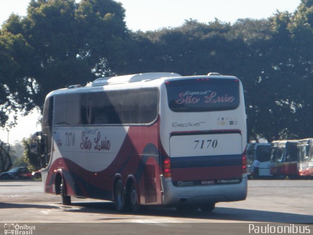 Expresso São Luiz 7170 na cidade de Taguatinga, Distrito Federal, Brasil, por Paulo Camillo Mendes Maria. Número da foto: #1299145.