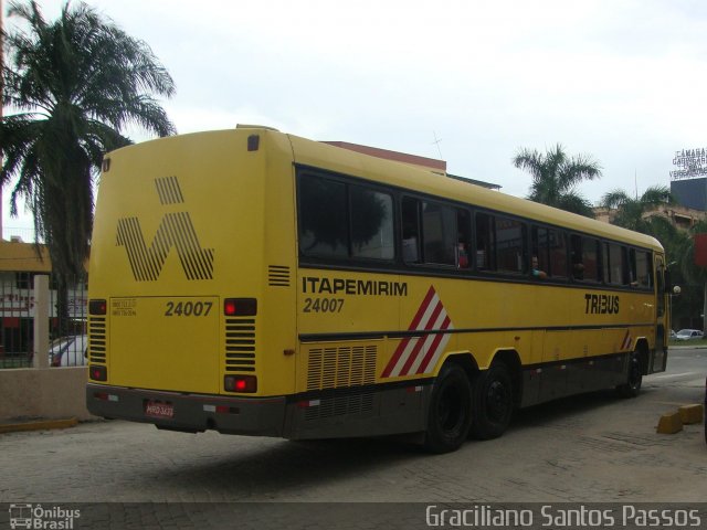 Viação Itapemirim 24007 na cidade de Governador Valadares, Minas Gerais, Brasil, por Graciliano Santos Passos. ID da foto: 1301479.