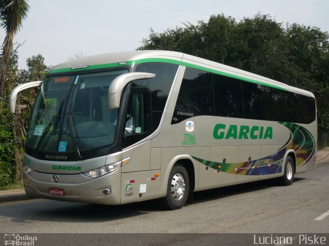 Viação Garcia 7766 na cidade de Curitiba, Paraná, Brasil, por Luciano  Piske. Número da foto: #1301922.