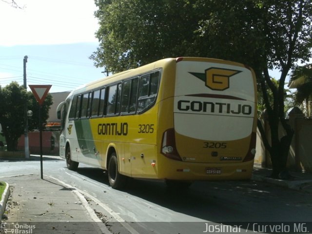 Empresa Gontijo de Transportes 3205 na cidade de Curvelo, Minas Gerais, Brasil, por Josimar Vieira. ID da foto: 1303914.