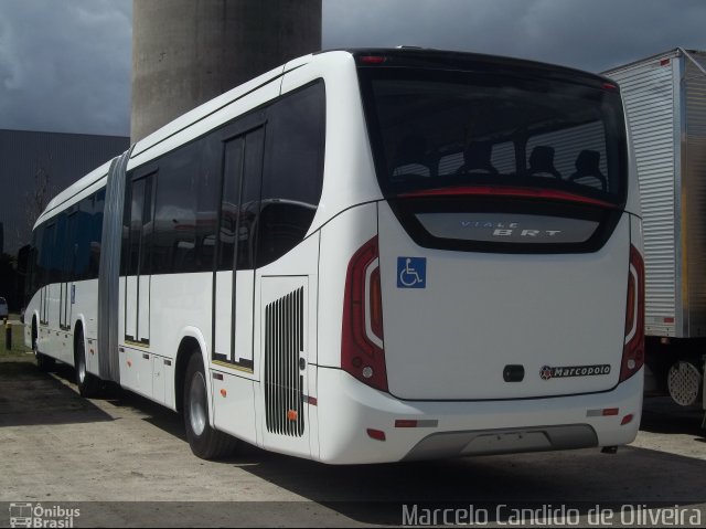Marcopolo  na cidade de Rio de Janeiro, Rio de Janeiro, Brasil, por Marcelo Candido de Oliveira. Número da foto: #1312799.