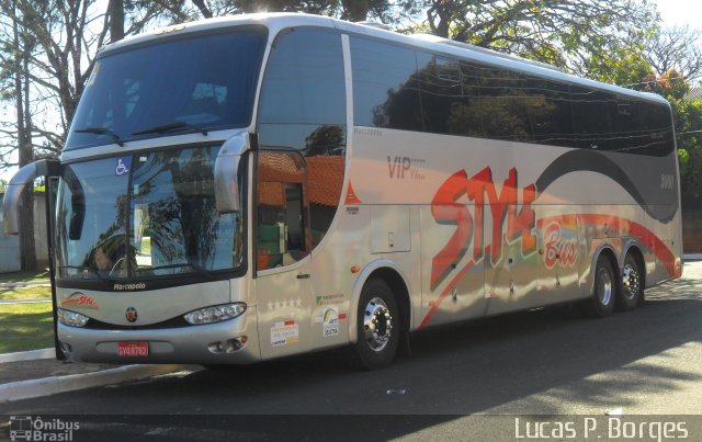 Style Bus 3000 na cidade de Araxá, Minas Gerais, Brasil, por Lucas Borges . Número da foto: #1313823.