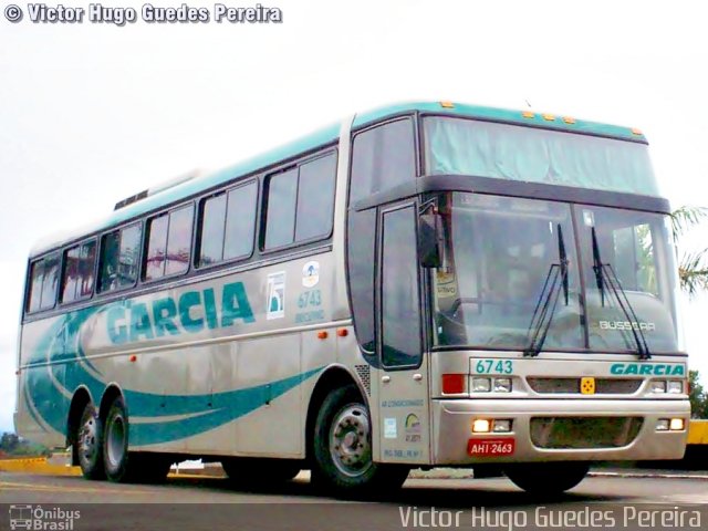 Viação Garcia 6743 na cidade de Londrina, Paraná, Brasil, por Victor Hugo Guedes Pereira. ID da foto: 1313729.