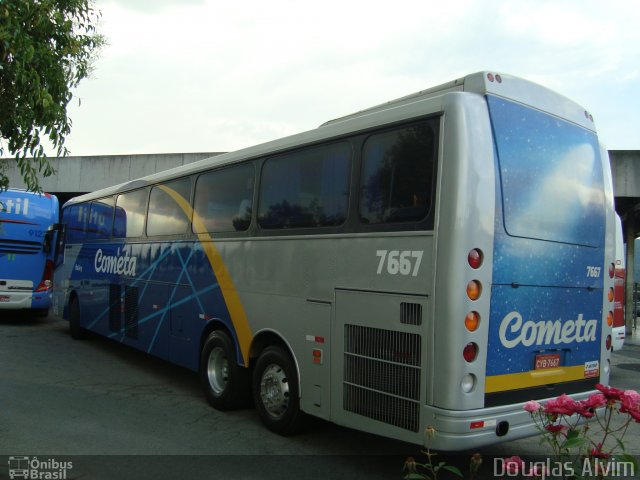Viação Cometa 7667 na cidade de Mogi das Cruzes, São Paulo, Brasil, por Douglas Alvim. Número da foto: #1262923.