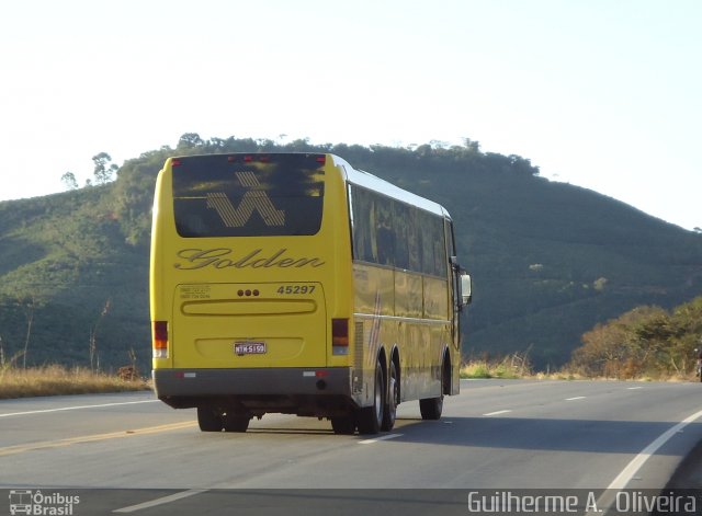 Viação Itapemirim 45297 na cidade de Manhuaçu, Minas Gerais, Brasil, por Guilherme A.  Oliveira. ID da foto: 1264545.