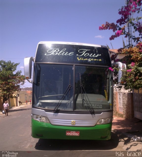 Blue Tour Viagens e Turismo 808 na cidade de Crato, Ceará, Brasil, por Isis  Grace. Número da foto: #1267970.
